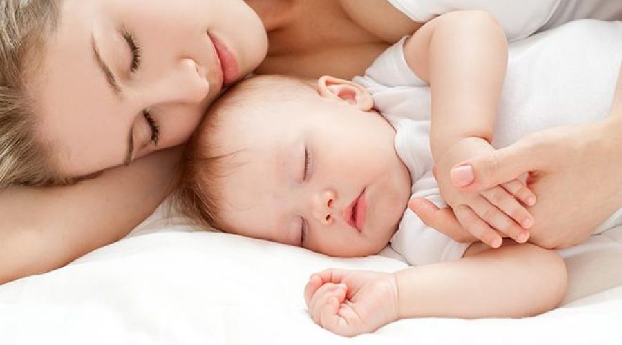Κορονοϊός: Μετάδοση από τη μητέρα στο μωρό πριν και μετά τη γέννα